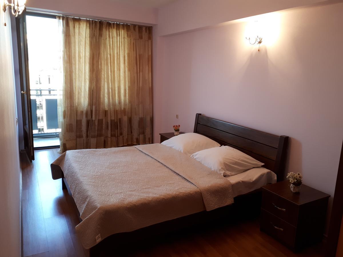 Apartment Archil Batumi Luaran gambar